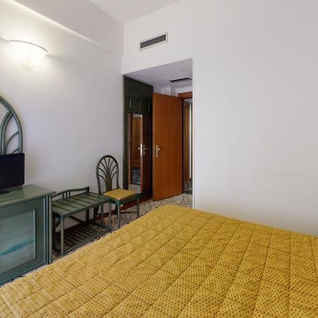 Hotel Zunino Spotorno Εξωτερικό φωτογραφία