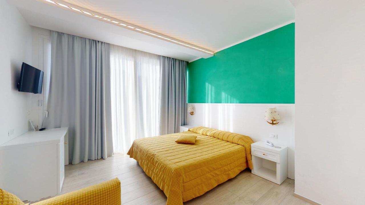 Hotel Zunino Spotorno Εξωτερικό φωτογραφία