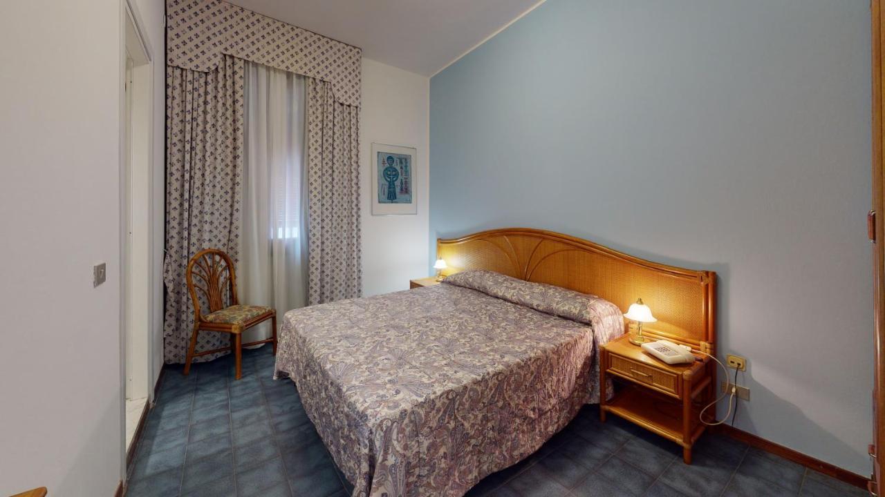 Hotel Zunino Spotorno Εξωτερικό φωτογραφία